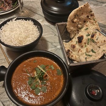 Dishoom - Chicken ruby, garlic naan, and rice! So good! Definitely a meal for 2 people! - Indian Near Me - London, XGL Dishoom - Chicken ruby, garlic naan, and rice! So good! Definitely a meal for 2 people! - Indian Near Me - London, XGL