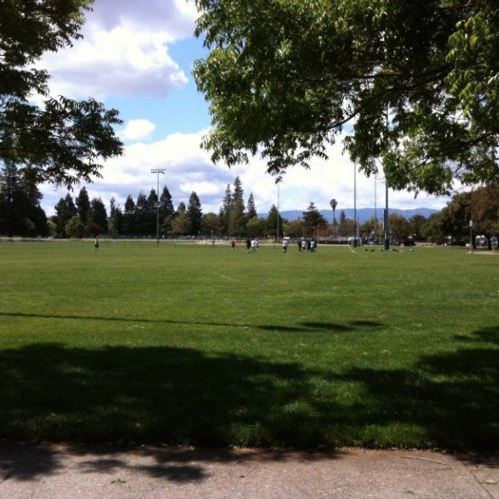 Fair Oaks Park - Grass/ soccer field - Parks Near Me - Sunnyvale, California