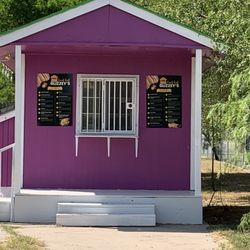 Glizzey’s Food Hut - Glizzey's Food Hut
