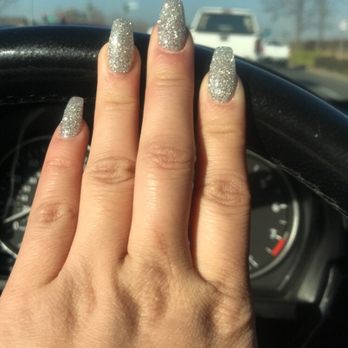 Glossy Nails - Nail Salons Near Me - Rocklin, California