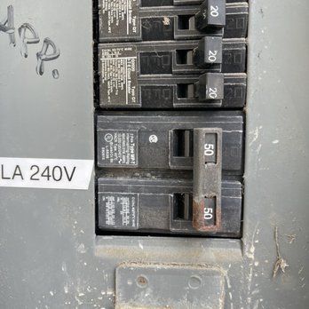 Faraday Electric - Old rusted breaker installed at my house instead of the new one. - Electricians Near Me Faraday Electric - Old rusted breaker installed at my house instead of the new one. - Electricians Near Me