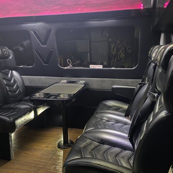 Limolux touring - Wine Tours Near Me - San Mateo , California Limolux touring - Wine Tours Near Me - San Mateo , California