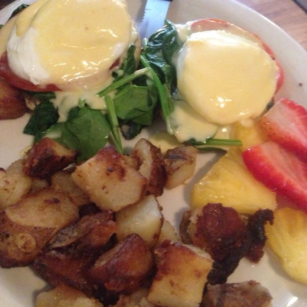 Pinky's - Eggs Benedict - Coffee & Tea Near Me - Tampa, Florida