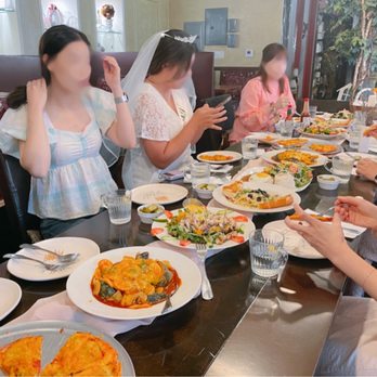 Cafe Scent - Convenient, long dining table for party of 10! - Coffee & Tea Near Me - Los Angeles, California Cafe Scent - Convenient, long dining table for party of 10! - Coffee & Tea Near Me - Los Angeles, California