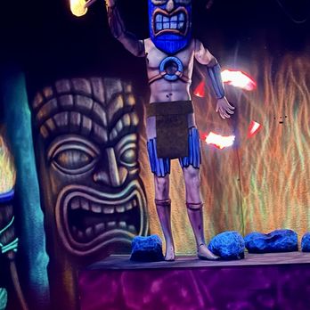Aloha Glo Mini Golf - This guy rules - Mini Golf Near Me - Lihue, Hawaii