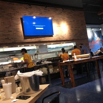 Crazy Crab - Food handlers/ servers = no mask. - Seafood Near Me - El Paso, Texas