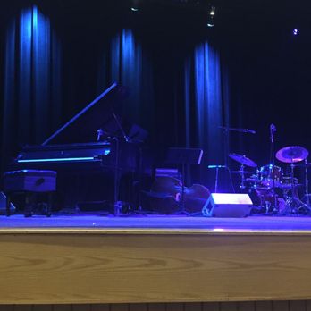 MCG Jazz - Moments before showtime - Music Venues Near Me - Pittsburgh, Pennsylvania MCG Jazz - Moments before showtime - Music Venues Near Me - Pittsburgh, Pennsylvania