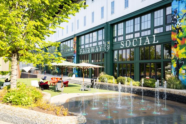 Fairway Social Trilith by null