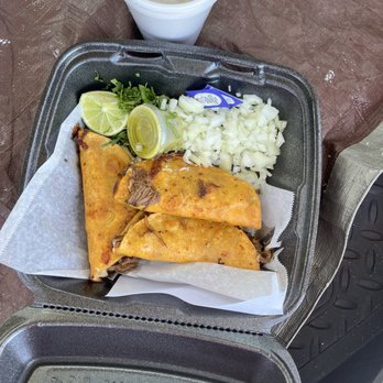 Taqueria Mi Frida - Quesabirria - Food Trucks Near Me - Jefferson, Louisiana Taqueria Mi Frida - Quesabirria - Food Trucks Near Me - Jefferson, Louisiana