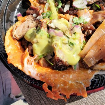 Pablito's Tacos - CHICHARRON (Queso Taco) - Peruvian Near Me - Burbank, California