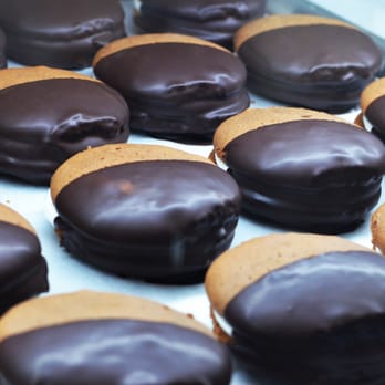 Cafe Dulce - Chocolate & Marshmallow Whoopie - Coffee & Tea Near Me - Los Angeles, California