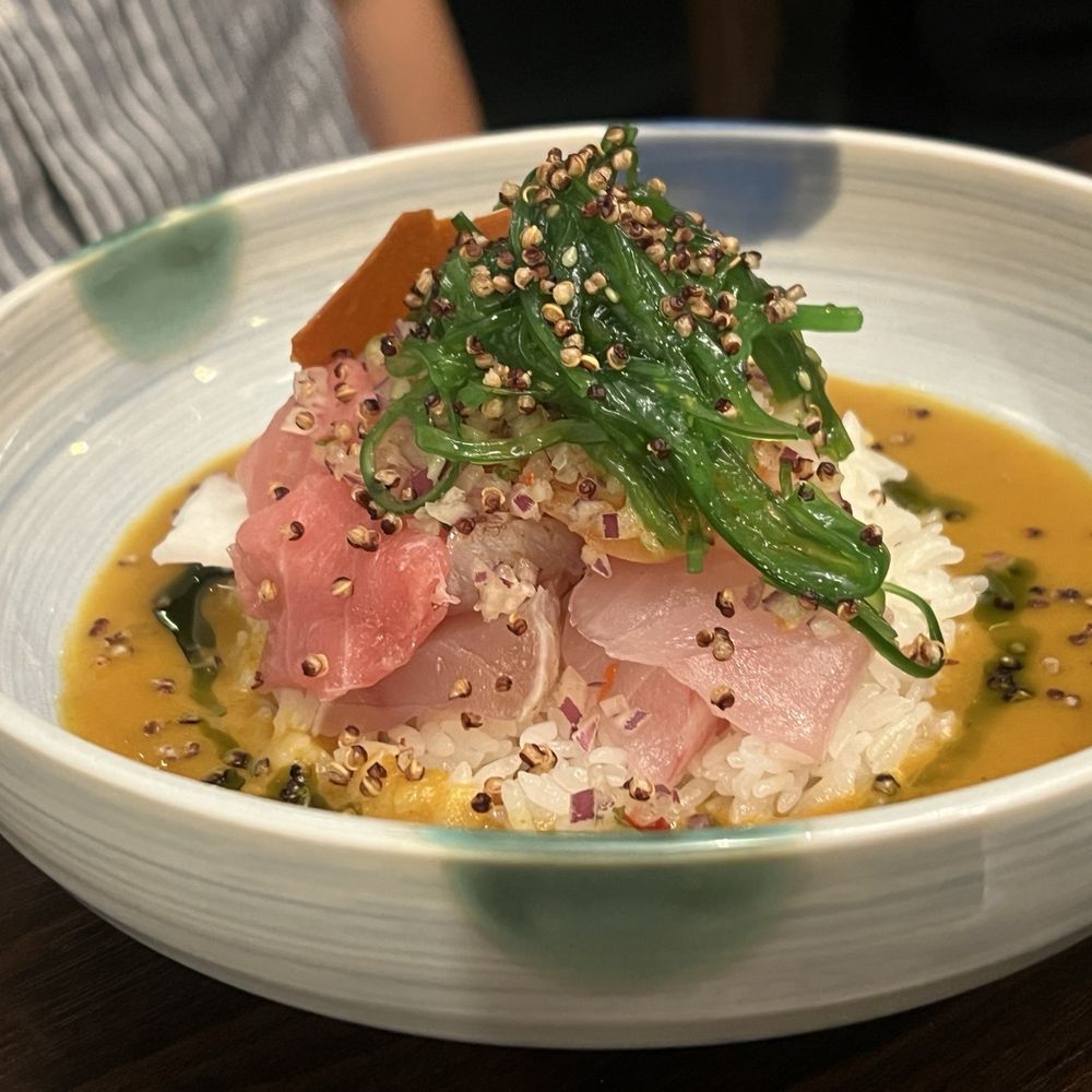 Akashiro - Chirashi bowl - Sushi Bars Near Me - Fullerton, California