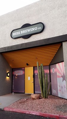 Huss Brewing by null