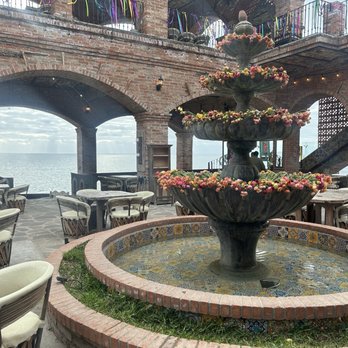 Encanto - Outdoor seating - Seafood Near Me - Ensenada, BCN Encanto - Outdoor seating - Seafood Near Me - Ensenada, BCN