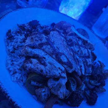 T-Rex Cafe - Grain bowl with chicken (sorry, everything is blue) - American Near Me - Lake Buena Vista, Florida