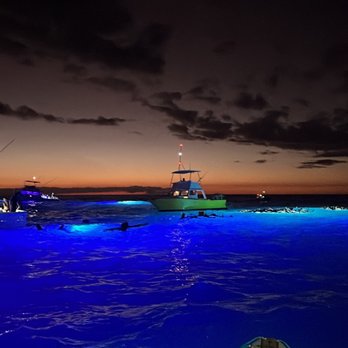 Wahine Charters - Sunset tour - Boat Charters Near Me - Kailua-Kona, Hawaii Wahine Charters - Sunset tour - Boat Charters Near Me - Kailua-Kona, Hawaii