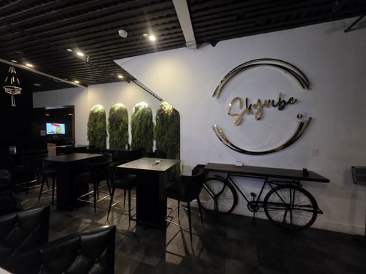 Skyvibe Restaurant and Lounge by null