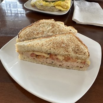 In Between Dos Cafe - Tuna Melt - Cafes Near Me - Queens, New York