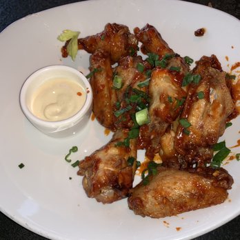 Yard House - Traditional wings Korean style - Bars Near Me - Long Beach, California