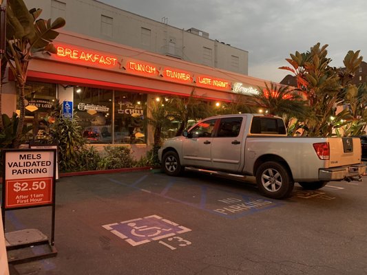 Mel S Drive In Takeout Delivery 914 Photos 952 Reviews American Traditional 1650 N Highland Ave Hollywood Los Angeles Ca Restaurant Reviews Phone Number Menu Yelp