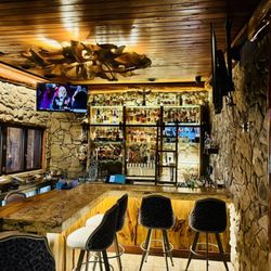 Norwood's Restaurant & Treehouse Bar - Bar photo