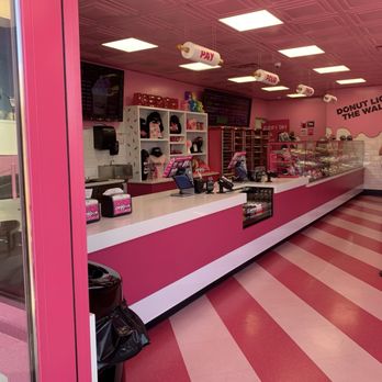 Pinkbox Doughnuts - Lobby, - Donuts Near Me - St. George, Utah