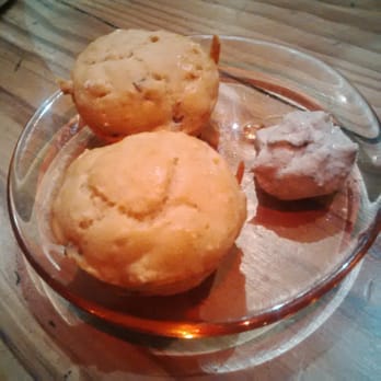 Itadaki Zen - Small Zen cakes with sesame vanilla cream - Japanese Near Me - London, XGL