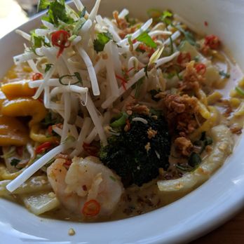 Noodlebox - Cambodian Jungle Curry w/ Hokkien noodles replacement + combo protein (chicken & shrimp) - Asian Fusion Near Me - Victoria, British Columbia Noodlebox - Cambodian Jungle Curry w/ Hokkien noodles replacement + combo protein (chicken & shrimp) - Asian Fusion Near Me - Victoria, British Columbia