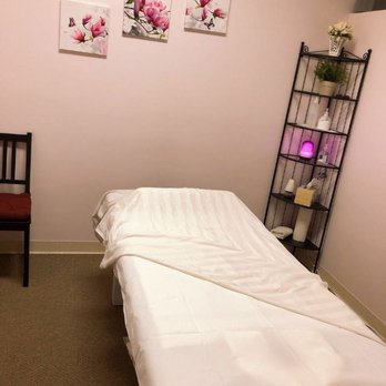 Massage Lily - Single massage room - Reflexology Near Me - Aurora, Illinois Massage Lily - Single massage room - Reflexology Near Me - Aurora, Illinois