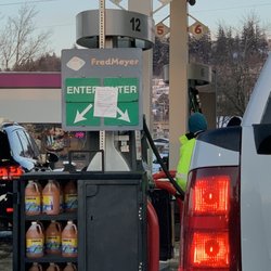 Fred Meyer Gas - This is their way of informing the public that they no longer will reach the hose around if your gas fill is opposite the pump!
