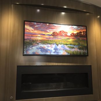 Cambria Hotel Charleston Riverview - Fireplace - Hotels Near Me - Charleston, South Carolina