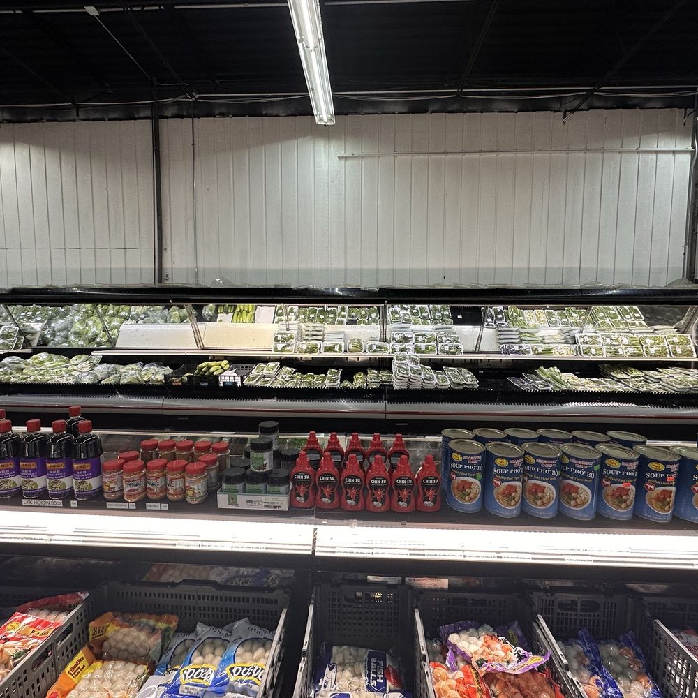 Golden Market - International Grocery Near Me - Elgin, Illinois