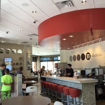 Burger 21 - Ashburn - Lunchtime on Friday.... - Burgers Near Me - Ashburn, Virginia Burger 21 - Ashburn - Lunchtime on Friday.... - Burgers Near Me - Ashburn, Virginia