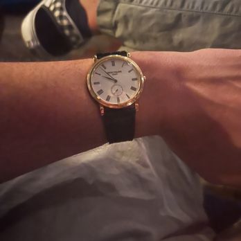 Sparrow + Wolf - Picture of my watch right before being sat, 25 minutes late. Do not go here. - New American Near Me - Las Vegas, Nevada Sparrow + Wolf - Picture of my watch right before being sat, 25 minutes late. Do not go here. - New American Near Me - Las Vegas, Nevada