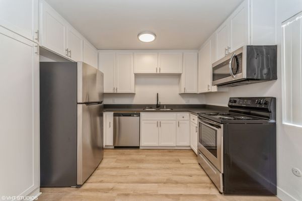 Palmilla Apartments by null