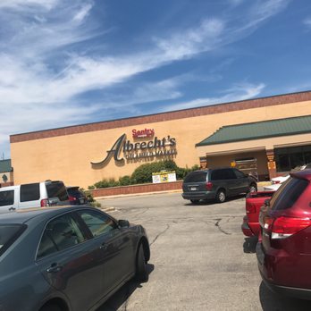 Albrecht's Flower Shoppe - Grocery Near Me - Delafield, Wisconsin
