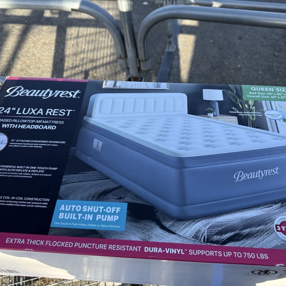 Photo of the air mattress box. Photo of the air mattress box.