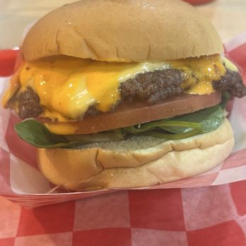 Burgermania - Deluxe burger - Burgers Near Me - New York, New York Burgermania - Deluxe burger - Burgers Near Me - New York, New York