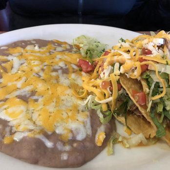El Guayacan Mexican Restaurant - Two shredded beef tacos with refried beans - Mexican Near Me - Chico, California El Guayacan Mexican Restaurant - Two shredded beef tacos with refried beans - Mexican Near Me - Chico, California