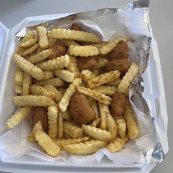 Mad Crab Seafood - Fries and corn nuggets - Seafood Near Me - Orlando, Florida