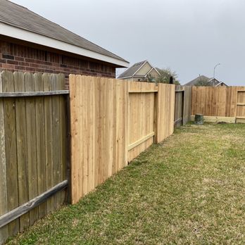 Bella Luxe Landscape and Design - Side replacement - Landscape Architects or Designers Near Me