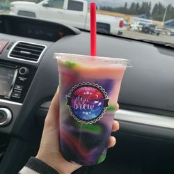 Deja Brew - White Peach, Blackberry, Huckleberry Lil Galaxy Smoothie.