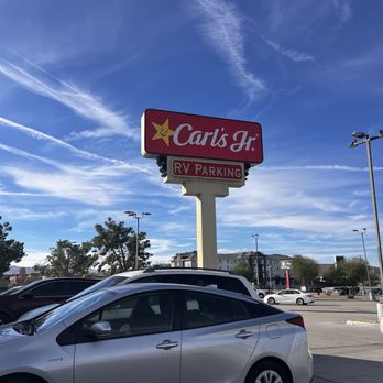 Carl's Jr - Fast Food Near Me - Barstow, California
