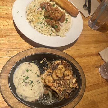 Applebee's Grill + Bar - 2 for $32 - American Near Me - Hackensack, New Jersey