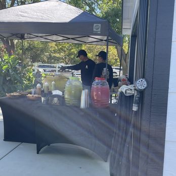 Lua’s Tacos Catering - Cooking and getting ready for the guests - Caterers Near Me