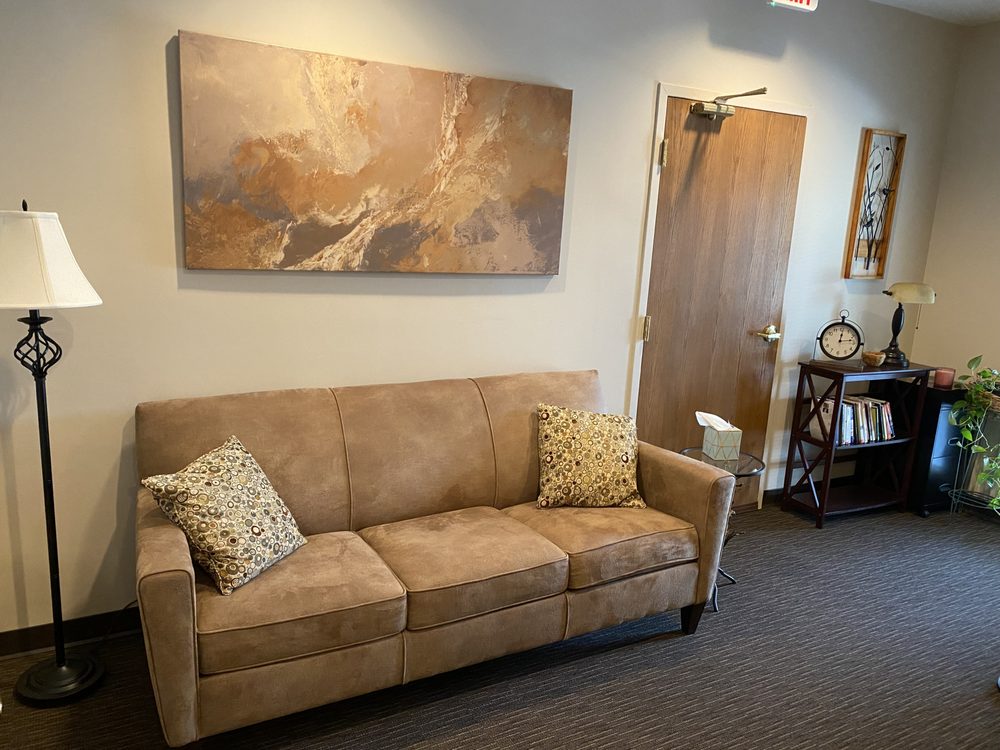 Feathergill And Associates - grief counselor in Mishawaka, IN