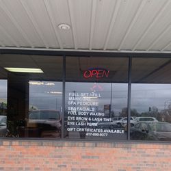 Gallery Nail & Spa