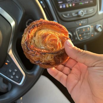 Baguette et Chocolat - Kouign Amann - Bakeries Near Me - Bee Cave, Texas