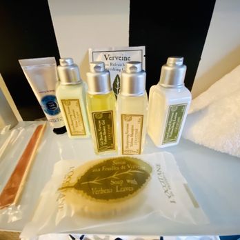 Hôtel Verneuil - L'Occitane products - Hotels Near Me - Paris, 75