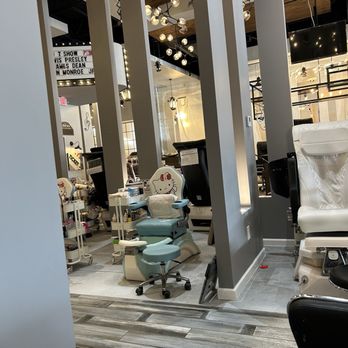 Popular Nail Bar - Children's pedicure chair - Nail Salons Near Me - Houston, Texas Popular Nail Bar - Children's pedicure chair - Nail Salons Near Me - Houston, Texas